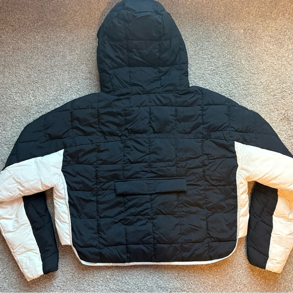 FLX Cropped Puffer Pullover Jacket Black White Hooded - Picture 6 of 6